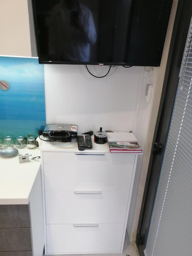Apartment Rose By The Beach & Tennis Courts 스플리트 외부 사진
