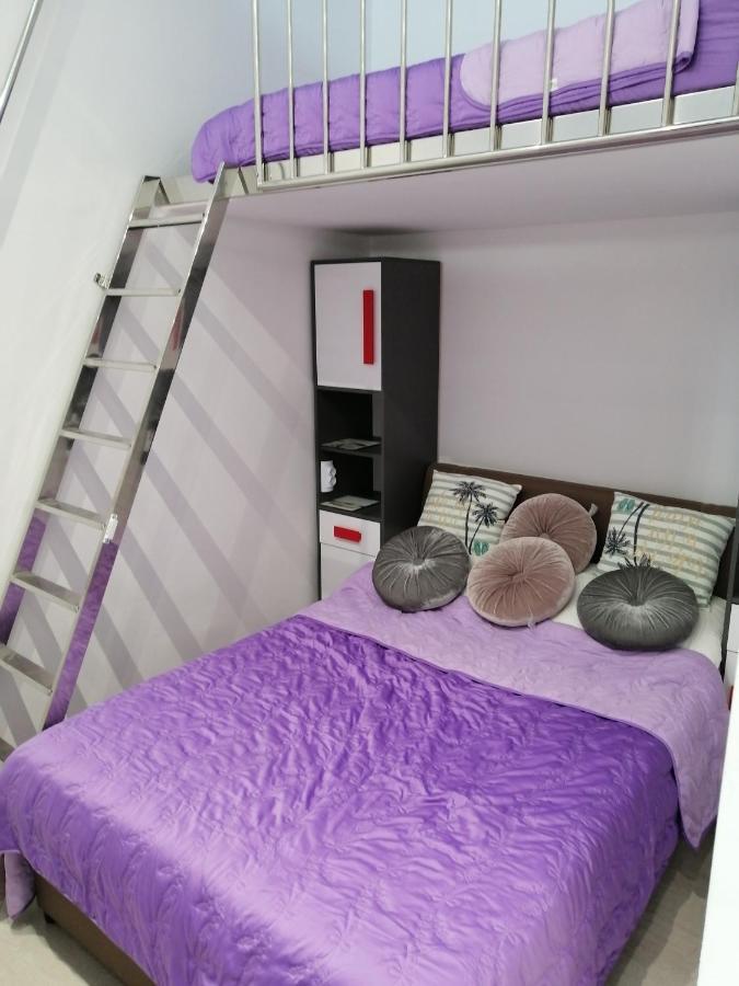 Apartment Rose By The Beach & Tennis Courts 스플리트 외부 사진