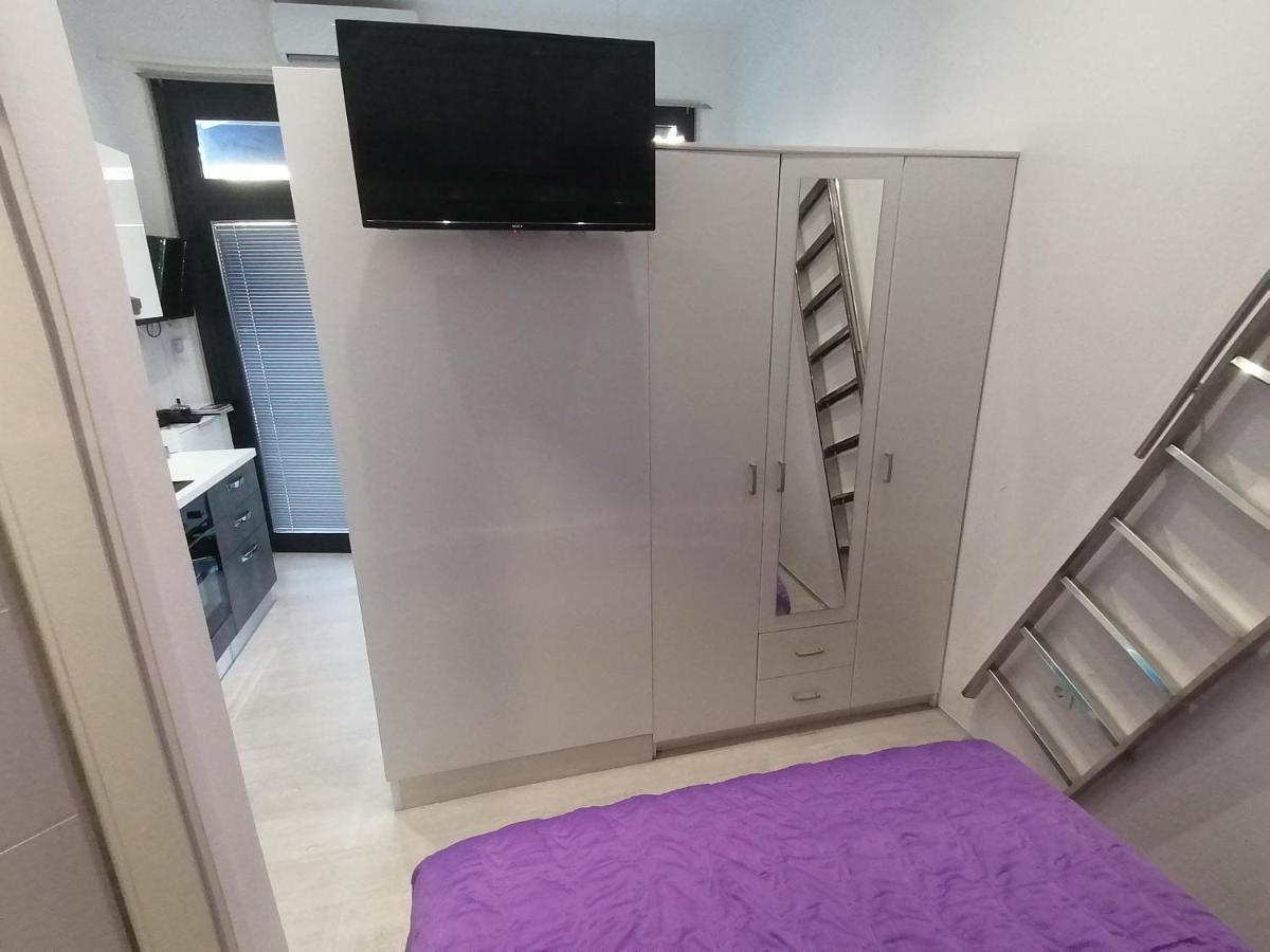 Apartment Rose By The Beach & Tennis Courts 스플리트 외부 사진