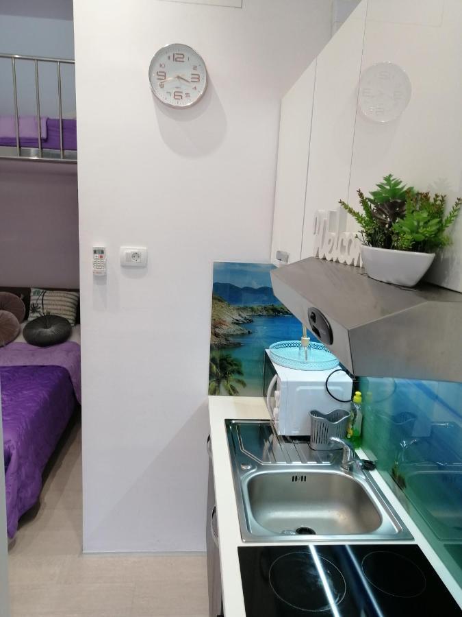 Apartment Rose By The Beach & Tennis Courts 스플리트 외부 사진